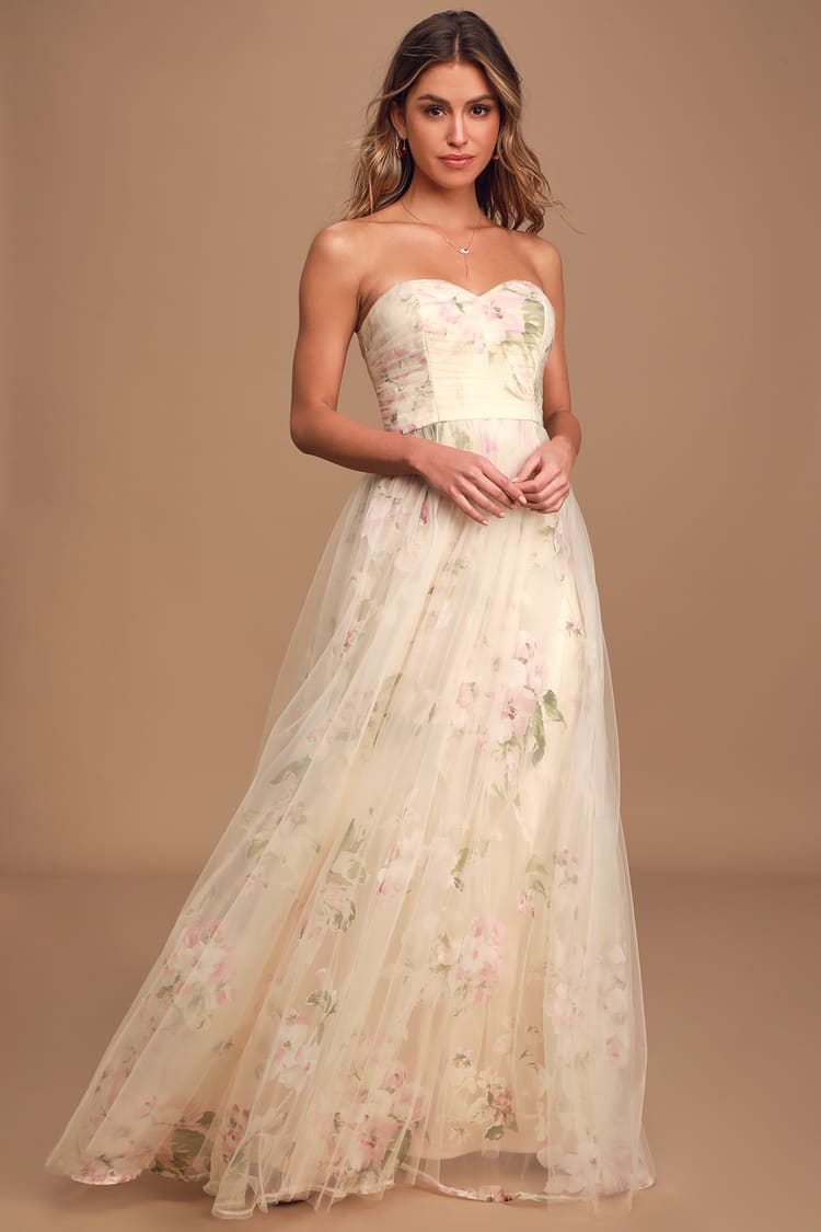 Vestido novia 2024 con flores